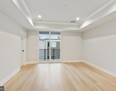 3000 Sedgeview Walk - Photo Thumbnail 8