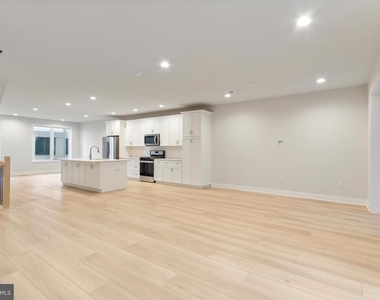 3000 Sedgeview Walk - Photo Thumbnail 2