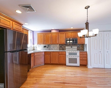 1635 E Passyunk Avenue - Photo Thumbnail 4