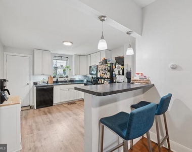 1833 Reed Street - Photo Thumbnail 5