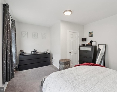1833 Reed Street - Photo Thumbnail 13