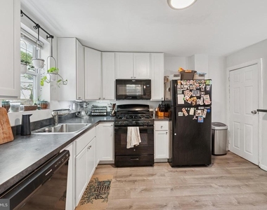 1833 Reed Street - Photo Thumbnail 8