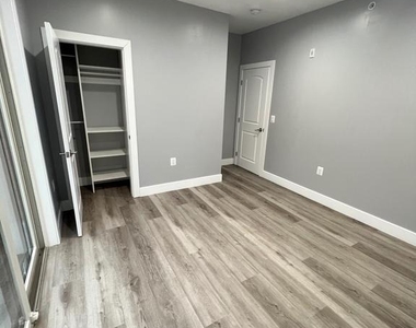 700 N Marshall Street - Photo Thumbnail 16