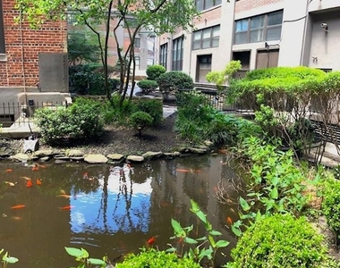 1100 S Broad Street - Photo Thumbnail 2
