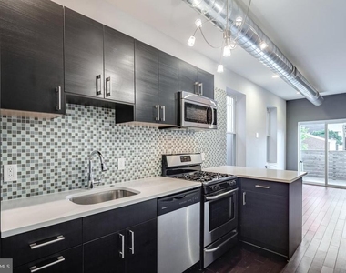 927 N 2nd Street - Photo Thumbnail 7