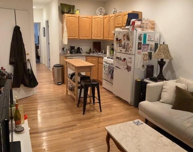 758 S 15th Street - Photo Thumbnail 3