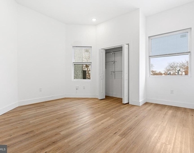2317 N 33rd Street - Photo Thumbnail 6