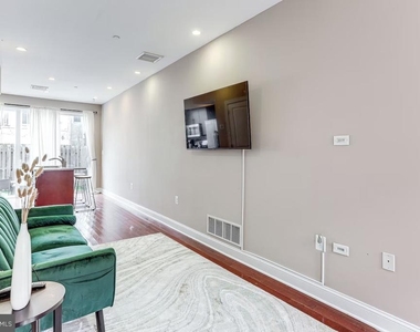 1146 S Dorrance Street - Photo Thumbnail 2