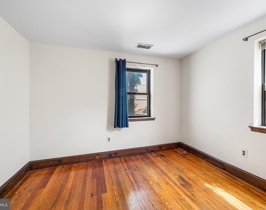 507 Catharine Street - Photo Thumbnail 20