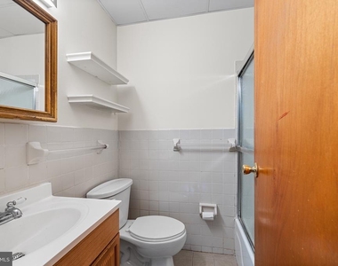 507 Catharine Street - Photo Thumbnail 16