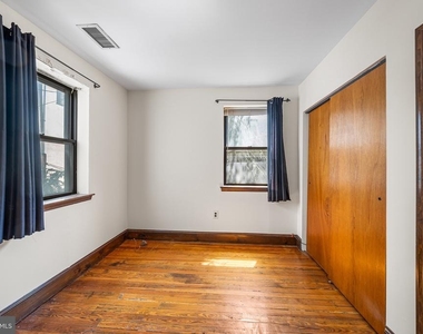 507 Catharine Street - Photo Thumbnail 21
