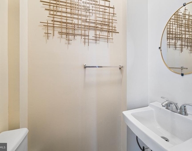 507 Catharine Street - Photo Thumbnail 12
