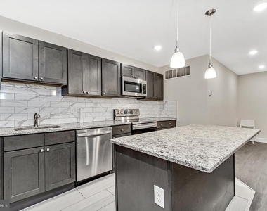 1848 N 19th Street - Photo Thumbnail 3