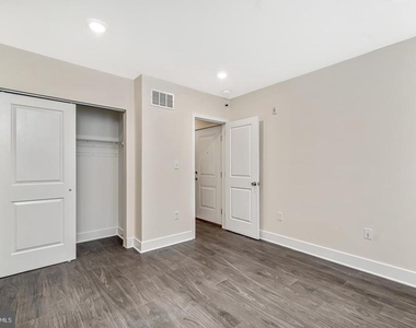 1848 N 19th Street - Photo Thumbnail 8
