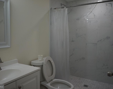 135 Gay Street - Photo Thumbnail 15
