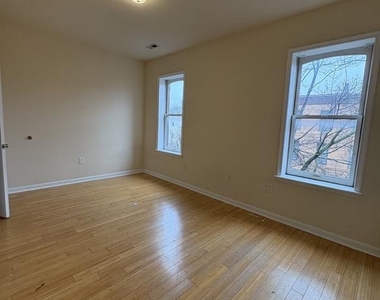 1706 W Diamond Street - Photo Thumbnail 13