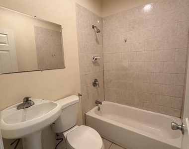 1706 W Diamond Street - Photo Thumbnail 10