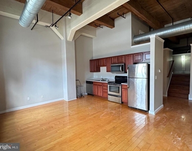 1010 Arch Street - Photo Thumbnail 8