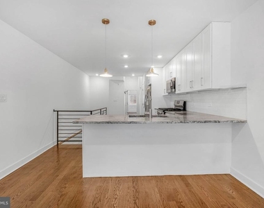 1522 Mount Vernon Street - Photo Thumbnail 8