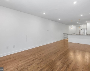 1522 Mount Vernon Street - Photo Thumbnail 11