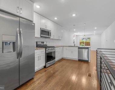 1522 Mount Vernon Street - Photo Thumbnail 4