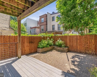 1522 Mount Vernon Street - Photo Thumbnail 13