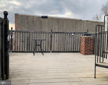 918 S 22nd Street - Photo Thumbnail 9