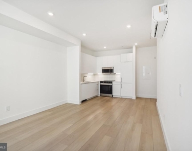 2406 Frankford Avenue - Photo Thumbnail 1