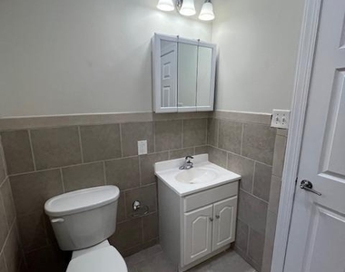 923 N 15th Street - Photo Thumbnail 21