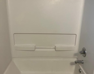 1323 N 15th Street - Photo Thumbnail 15