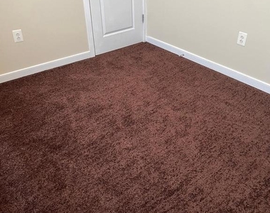 1323 N 15th Street - Photo Thumbnail 17