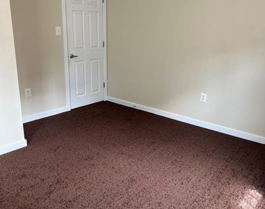1323 N 15th Street - Photo Thumbnail 22