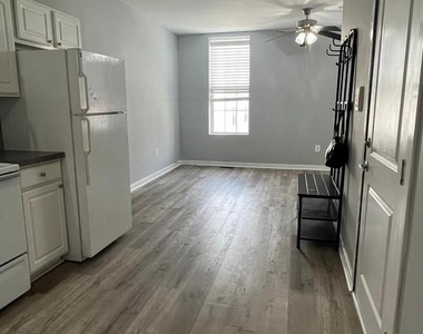 1323 N 15th Street - Photo Thumbnail 23