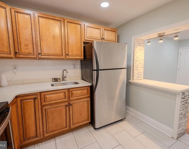 2059 E Ontario Street - Photo Thumbnail 6