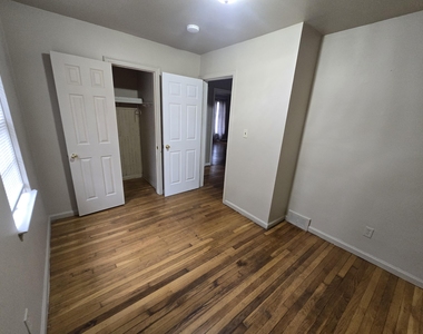 6109 Farmbrook Street - Photo Thumbnail 8