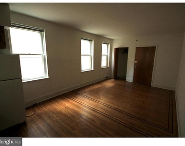 729 Spruce Street - Photo Thumbnail 6