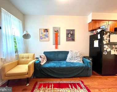 1131 Green Street - Photo Thumbnail 14