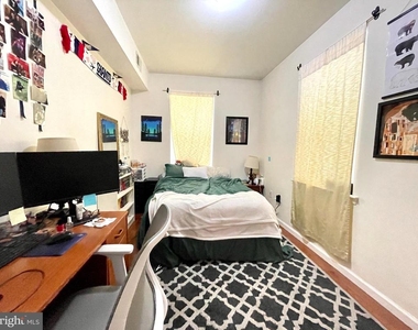 1131 Green Street - Photo Thumbnail 12