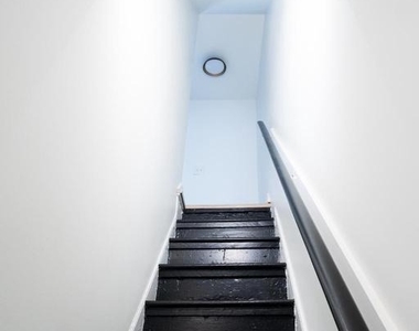 1221 Randolph Street - Photo Thumbnail 13