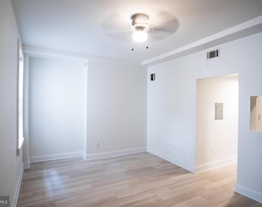 1221 Randolph Street - Photo Thumbnail 1
