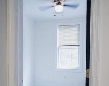 1221 Randolph Street - Photo Thumbnail 10