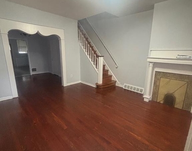 3077 Aramingo Avenue - Photo Thumbnail 2