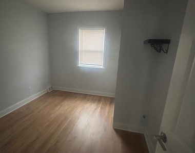 3077 Aramingo Avenue - Photo Thumbnail 12