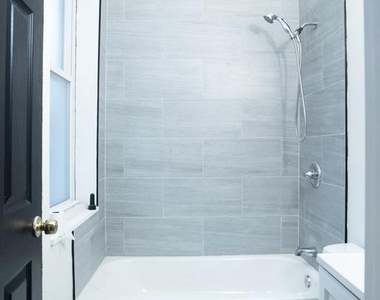 1221 Randolph Street - Photo Thumbnail 5