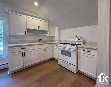 308 W Twelve Mile Road - Photo Thumbnail 3