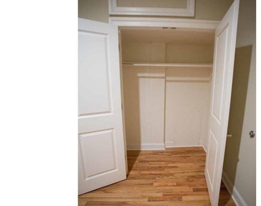 1114 Pine Street - Photo Thumbnail 7