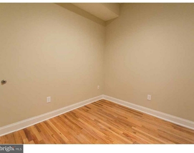 1114 Pine Street - Photo Thumbnail 8