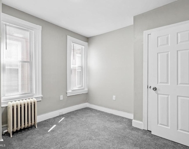 4038 N 8th Street - Photo Thumbnail 15
