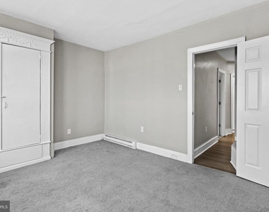4038 N 8th Street - Photo Thumbnail 12
