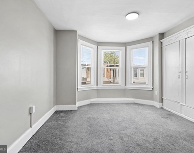 4038 N 8th Street - Photo Thumbnail 11